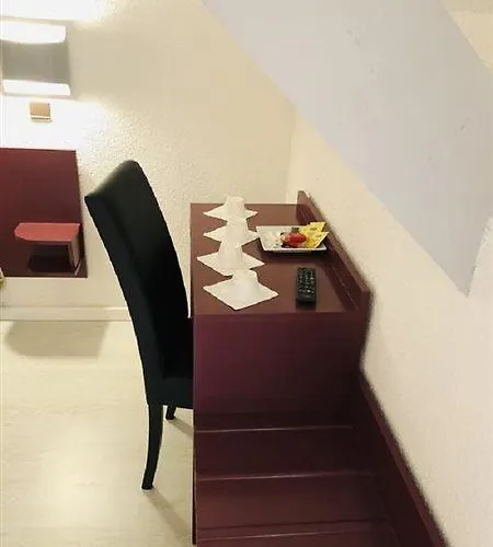 Les Marquises Apart-hotel *